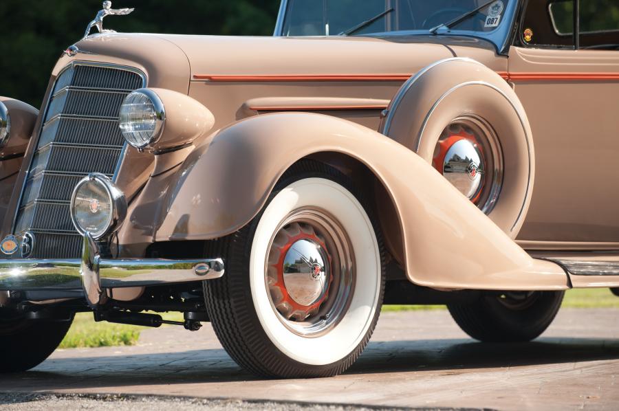  Oldsmobile Eight Convertible Coupe 1934 года  (фото 10 из 19)